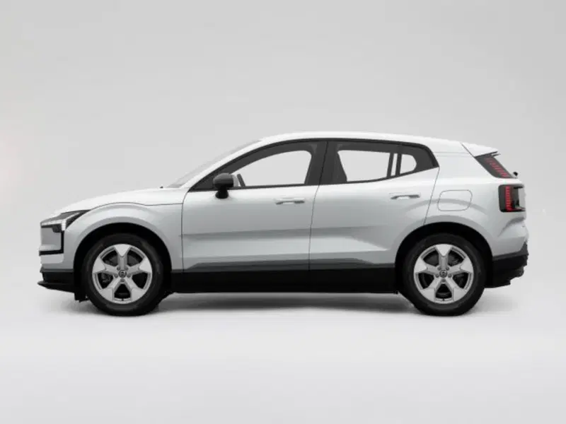 Volvo EX30 nuova a Modena (3)