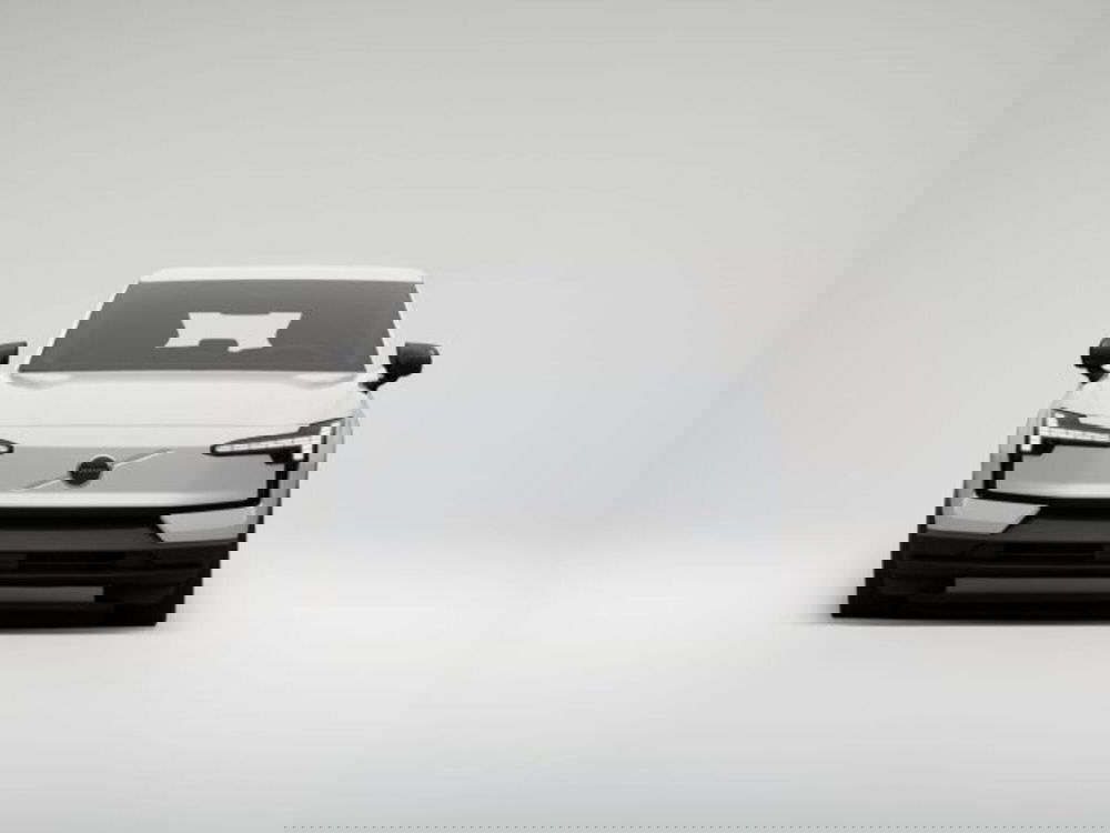 Volvo EX30 nuova a Modena (5)