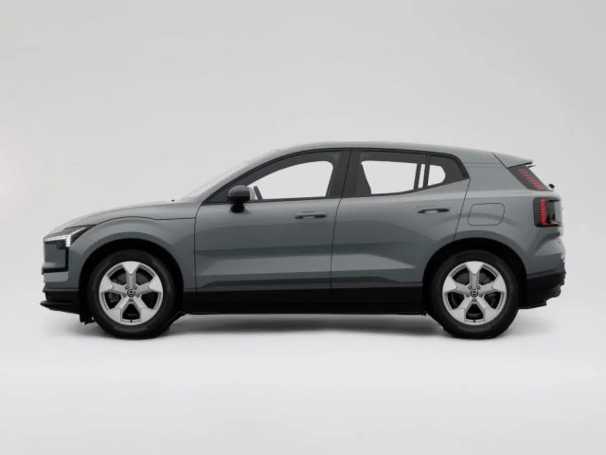Volvo EX30 nuova a Modena (3)