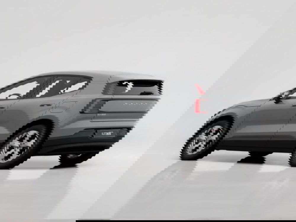 Volvo EX30 nuova a Modena (4)