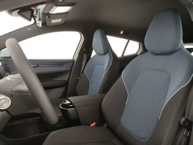 Volvo EX30 nuova a Modena (13)