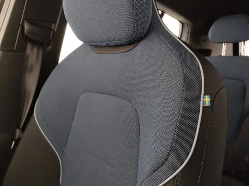 Volvo EX30 nuova a Modena (20)