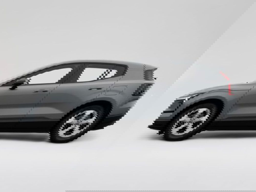 Volvo EX30 nuova a Modena (3)