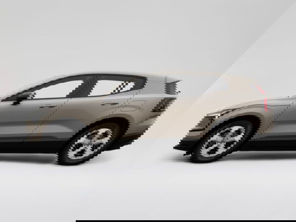 Volvo EX30 nuova a Modena (3)