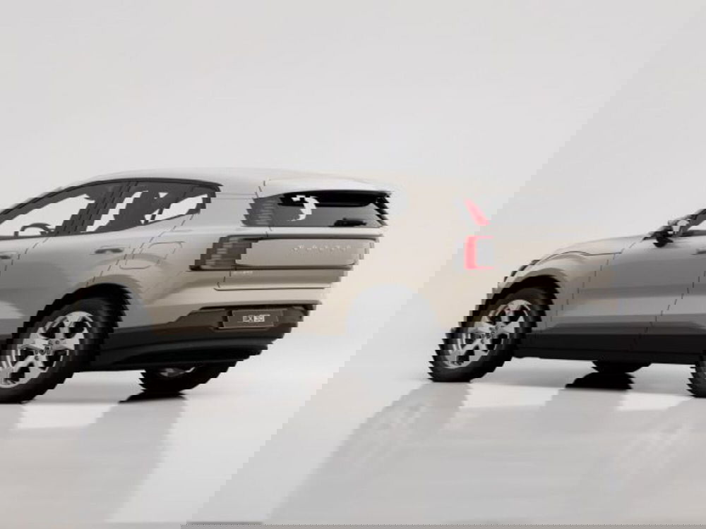 Volvo EX30 nuova a Modena (4)