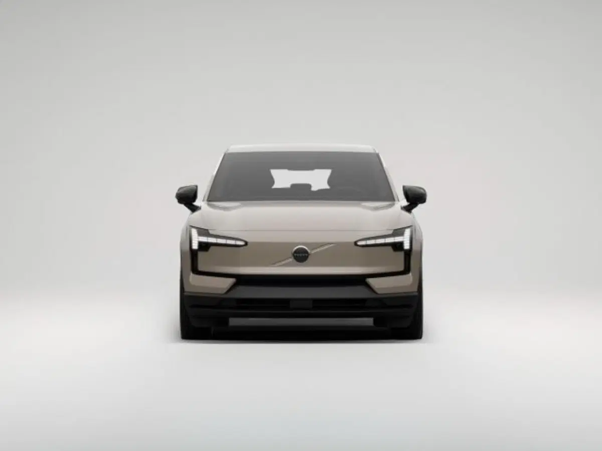 Volvo EX30 nuova a Modena (5)
