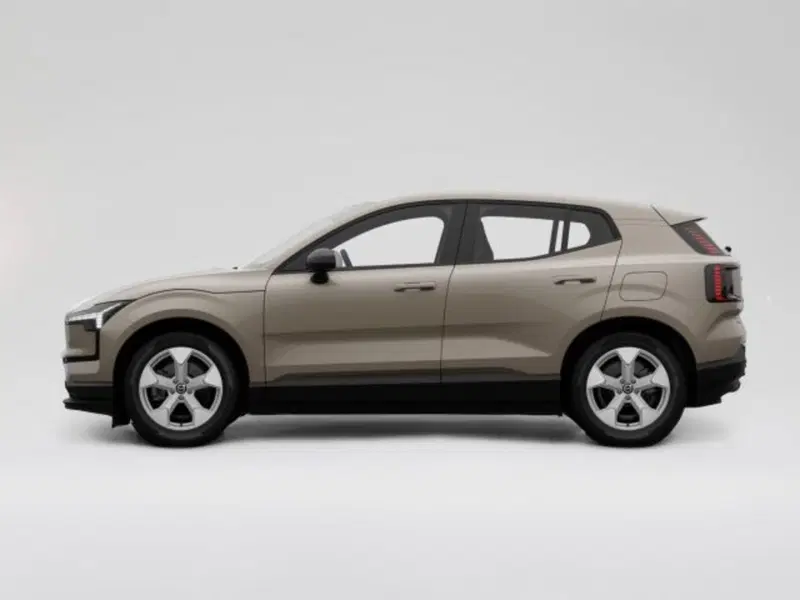 Volvo EX30 nuova a Modena (3)
