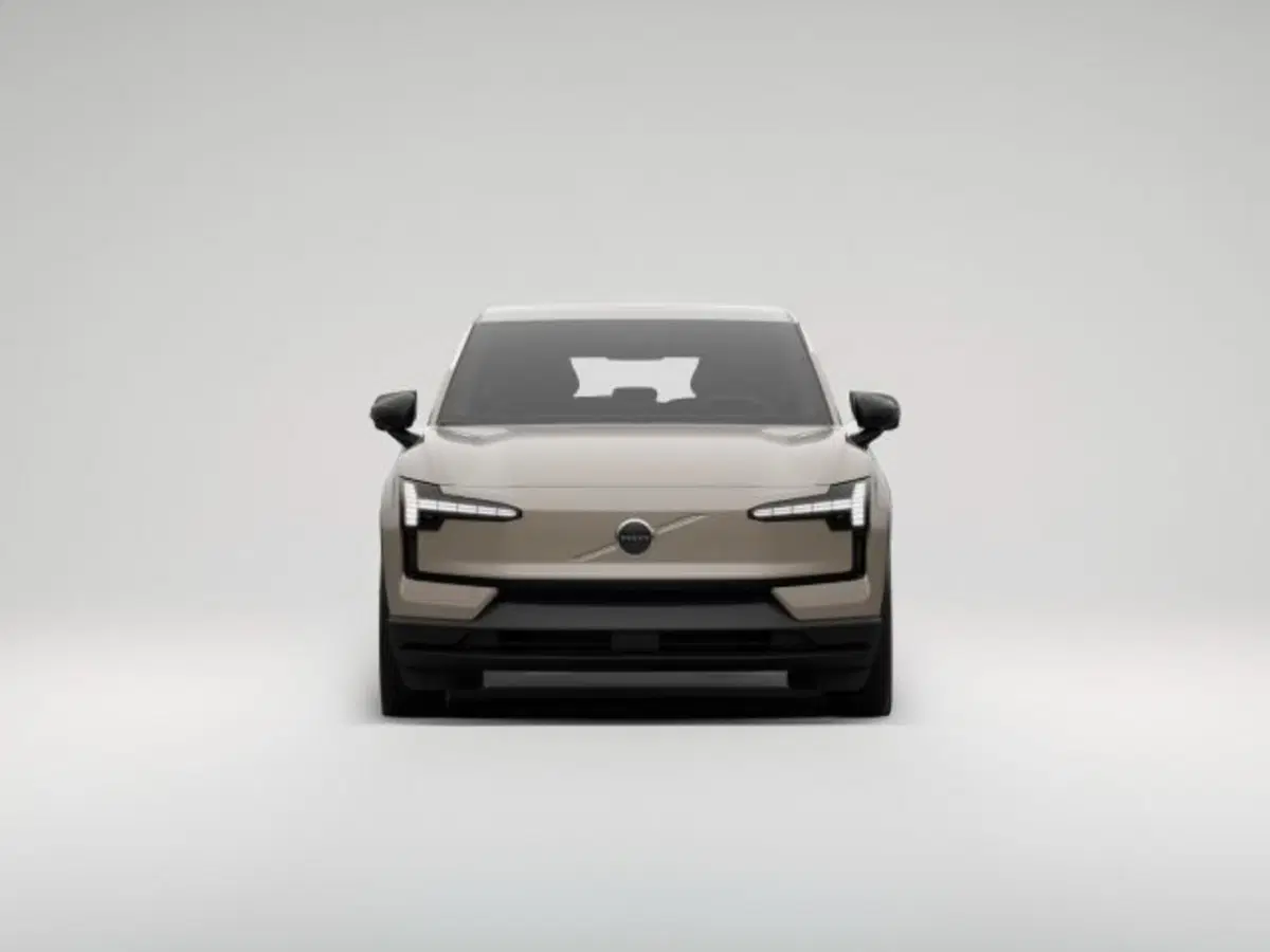 Volvo EX30 nuova a Modena (5)