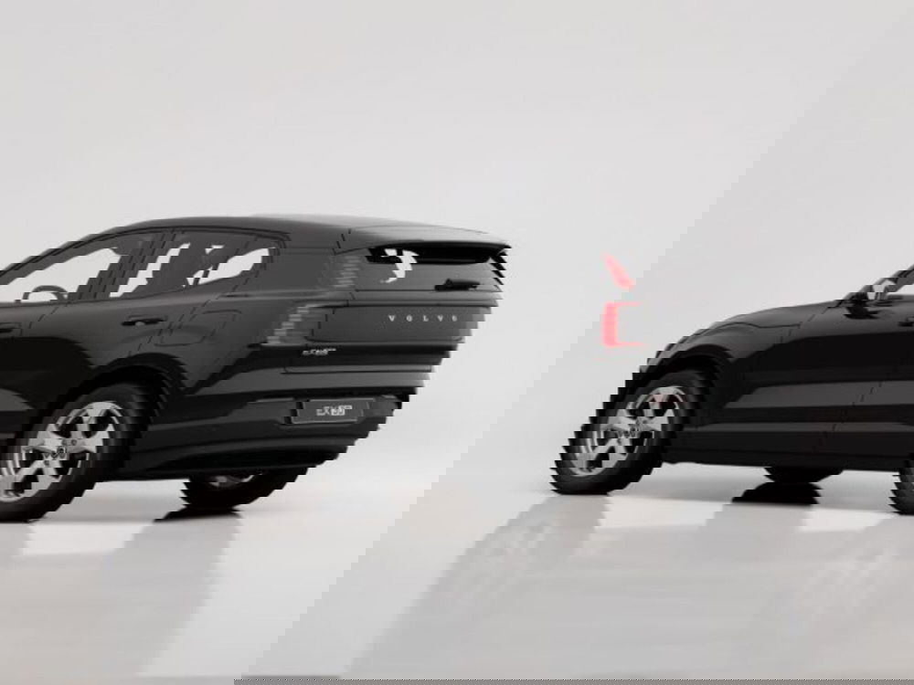 Volvo EX30 nuova a Modena (4)