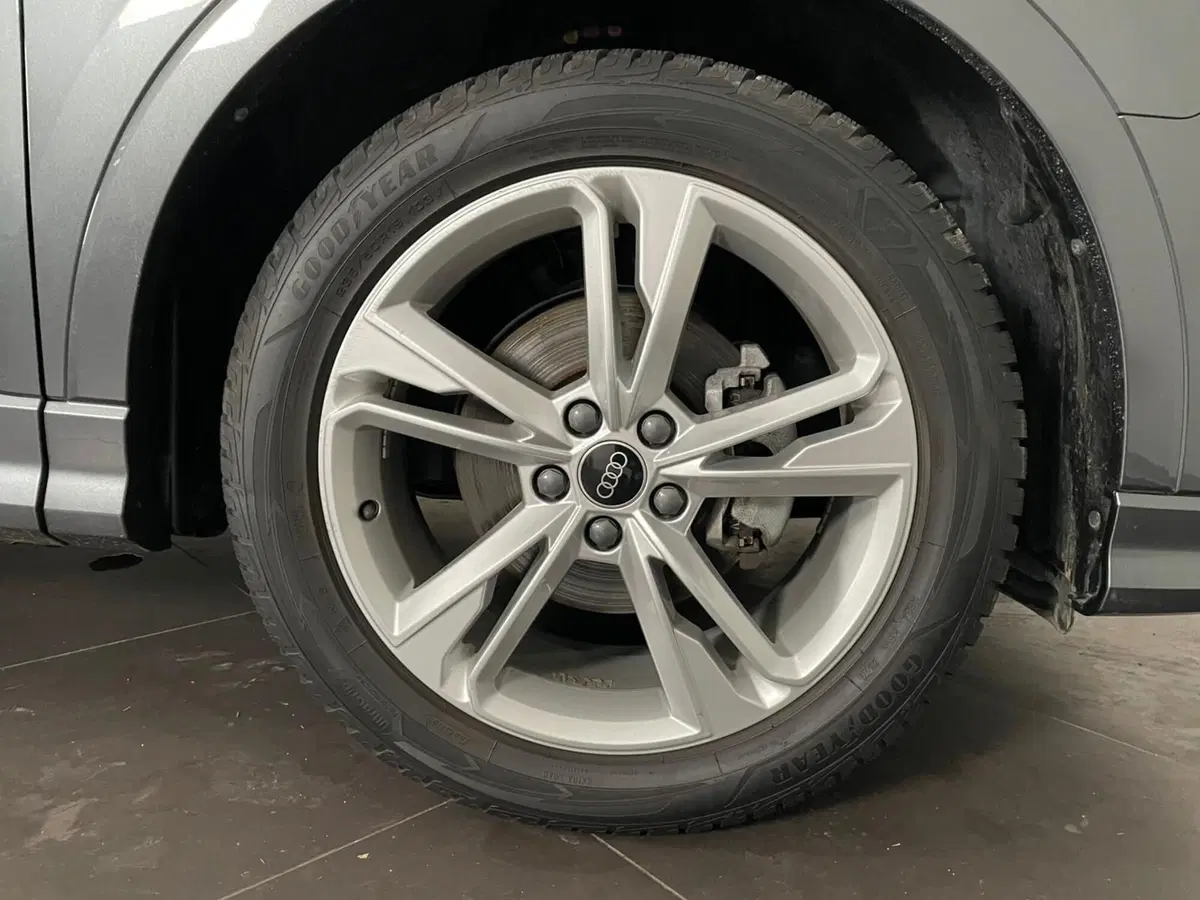 Audi Q3 Sportback usata a Taranto (10)