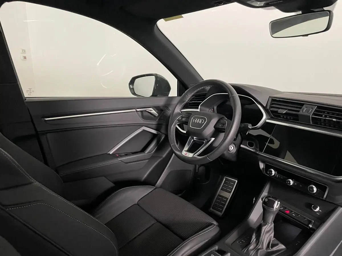 Audi Q3 Sportback usata a Taranto (5)