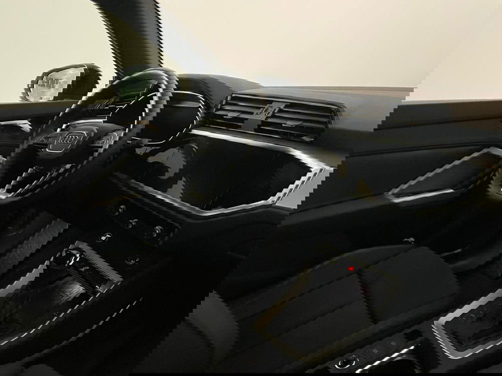 Audi Q3 Sportback usata a Taranto (5)