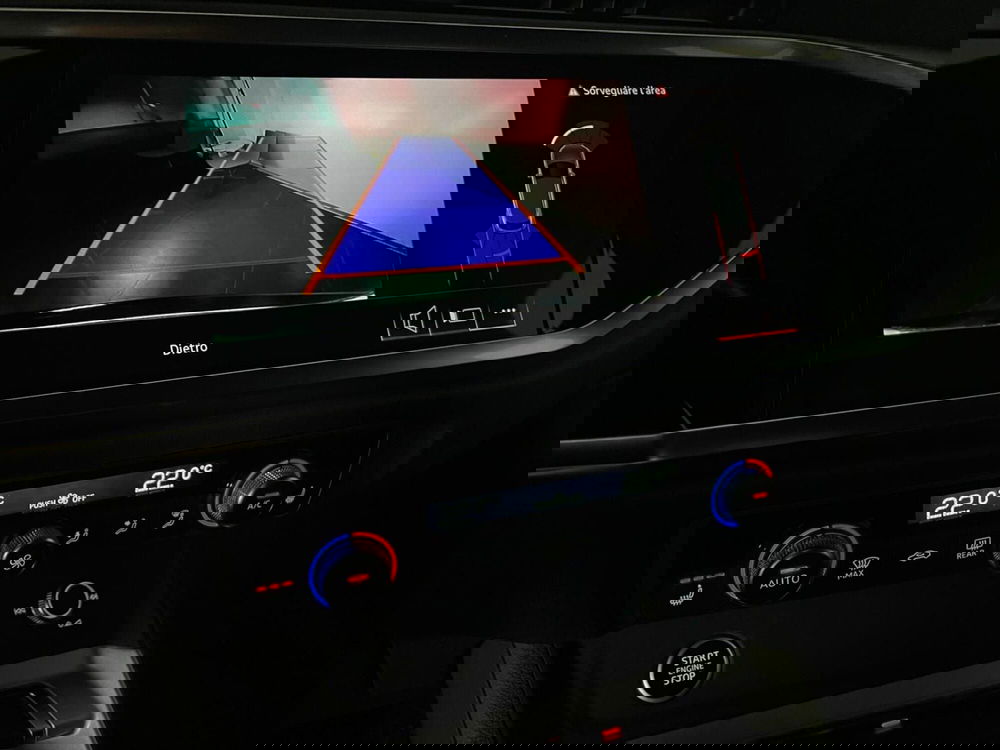 Audi Q3 Sportback usata a Taranto (9)