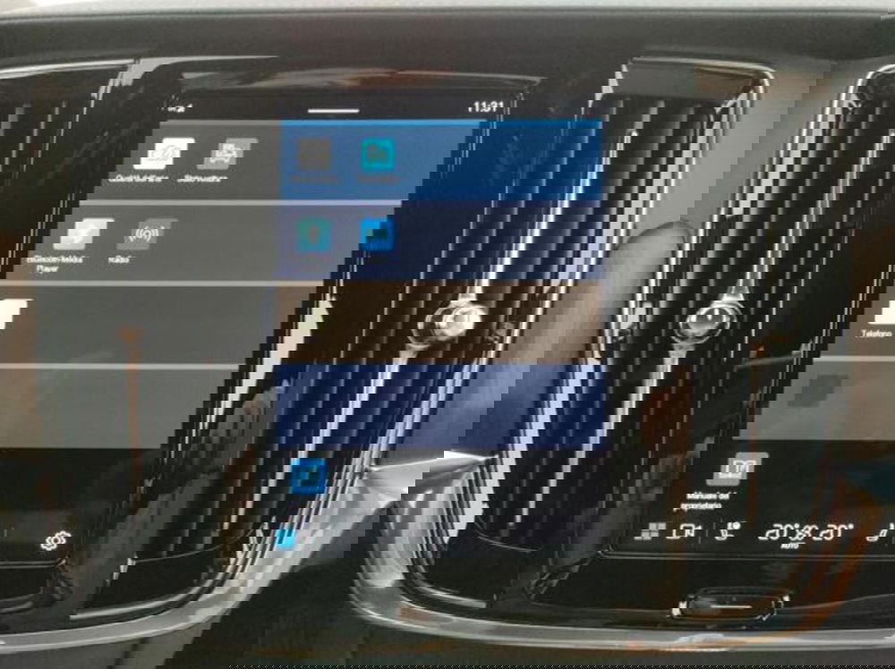 Volvo V90 nuova a Modena (15)