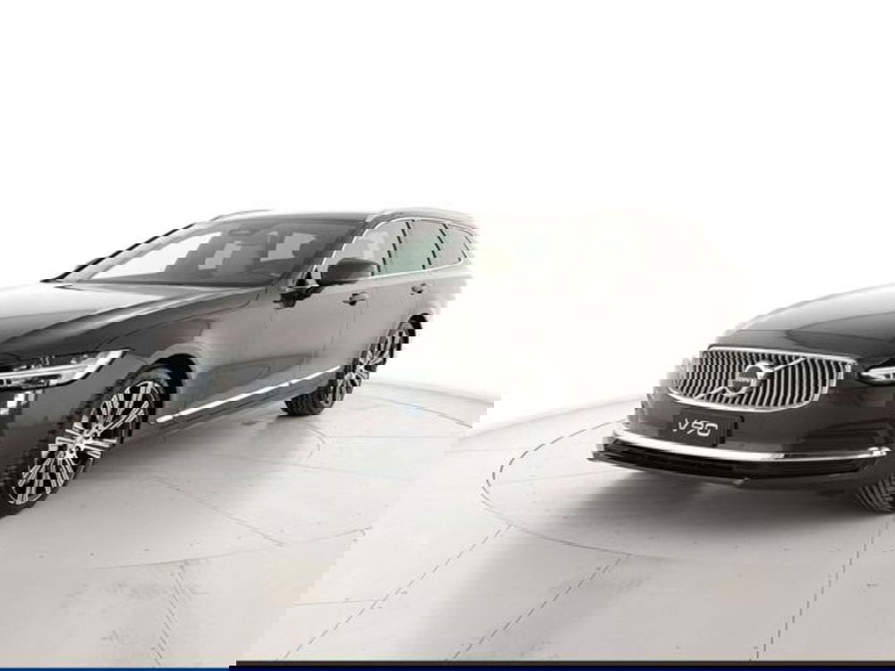 Volvo V90 nuova a Modena (2)