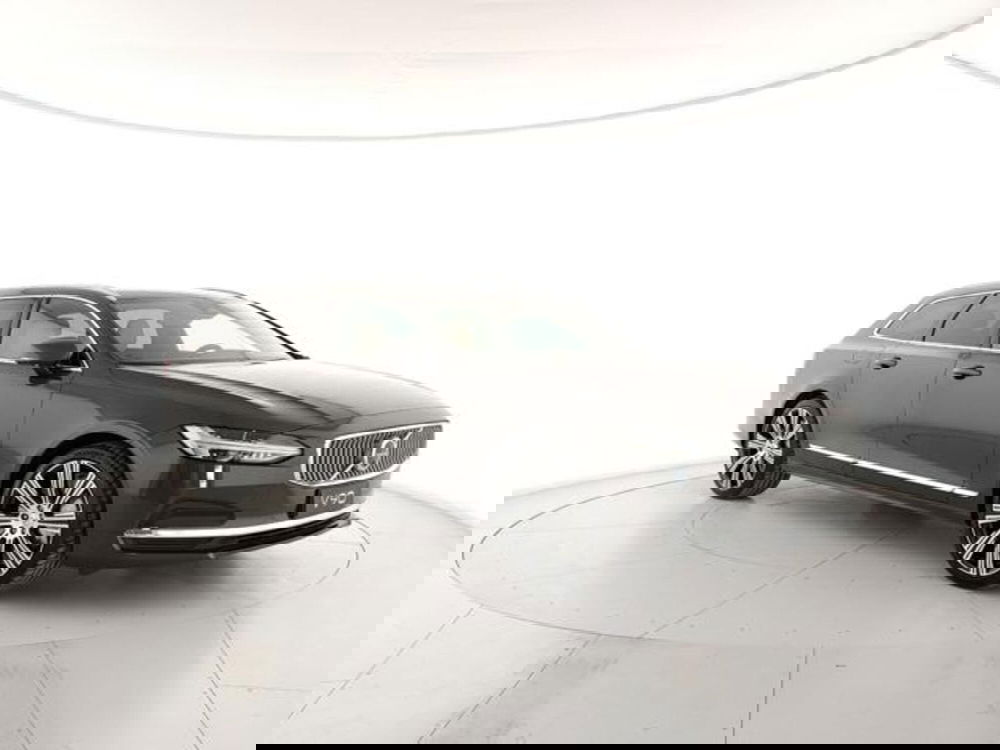 Volvo V90 nuova a Modena (6)