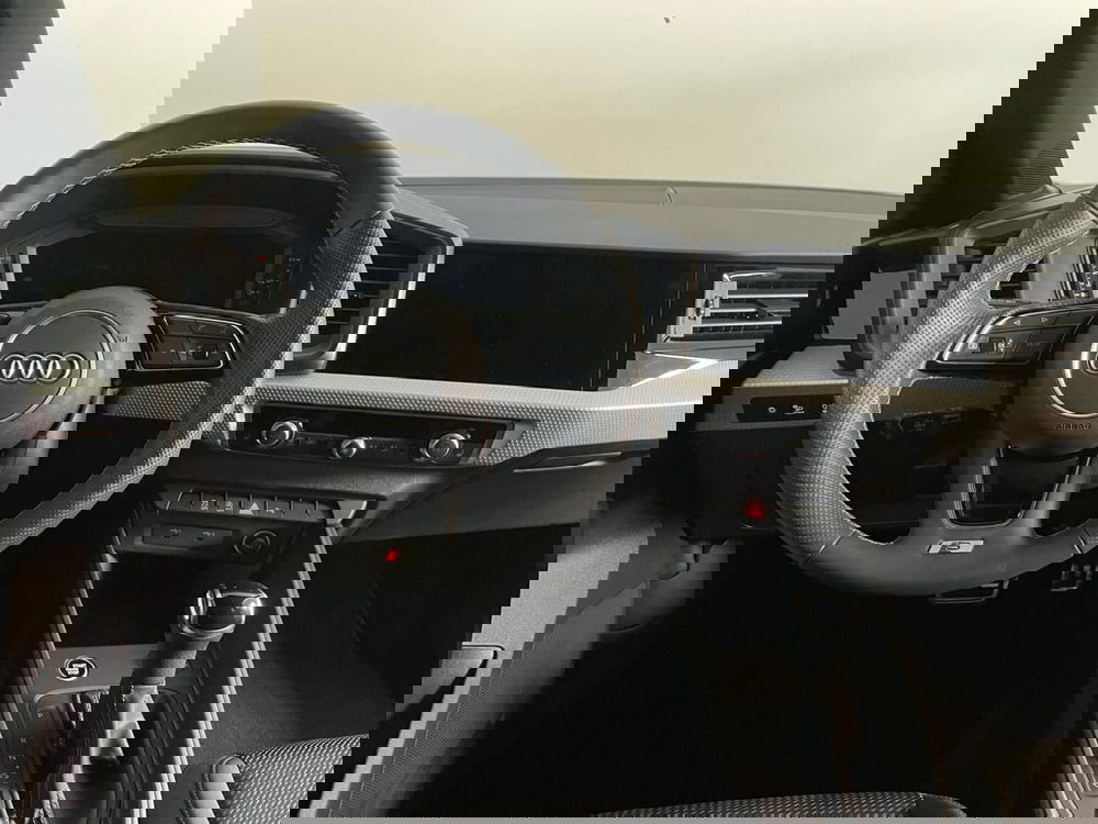 Audi A1 allstreet usata a Taranto (5)