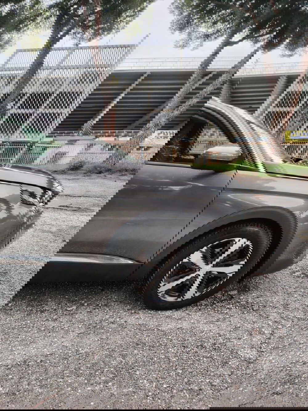 Peugeot 3008 usata a Massa-Carrara (18)