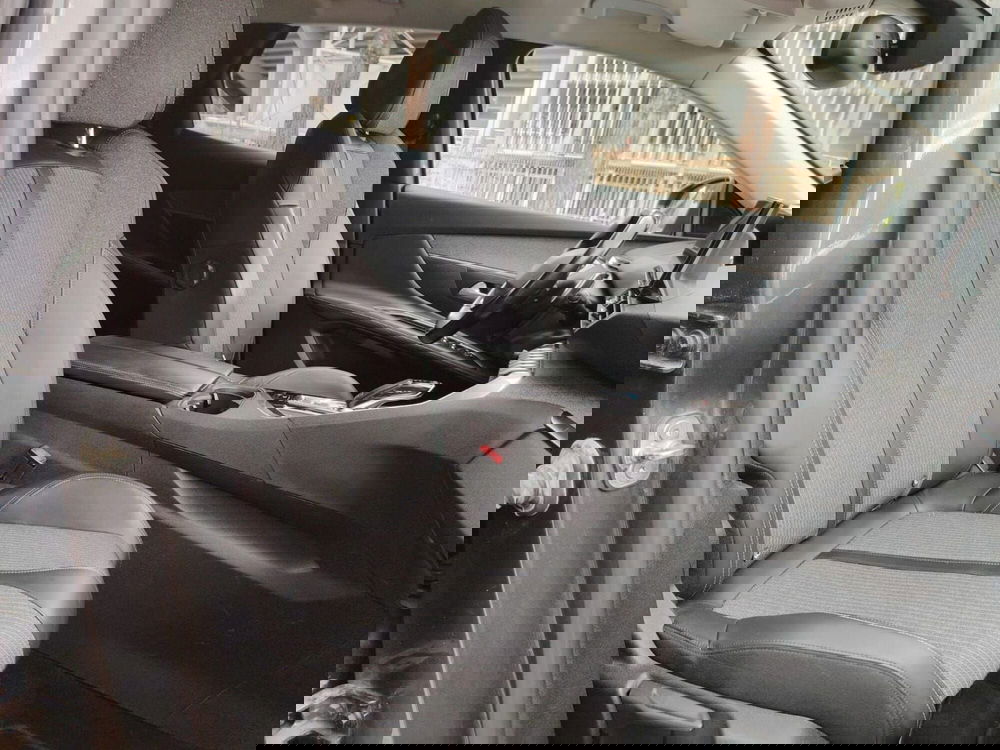 Peugeot 3008 usata a Massa-Carrara (5)