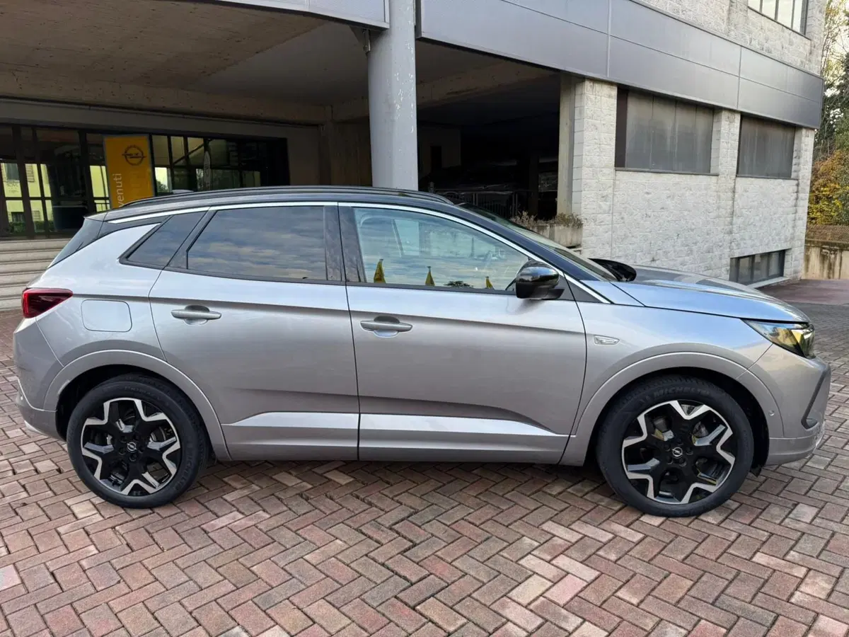 Opel Grandland usata a Brescia (11)