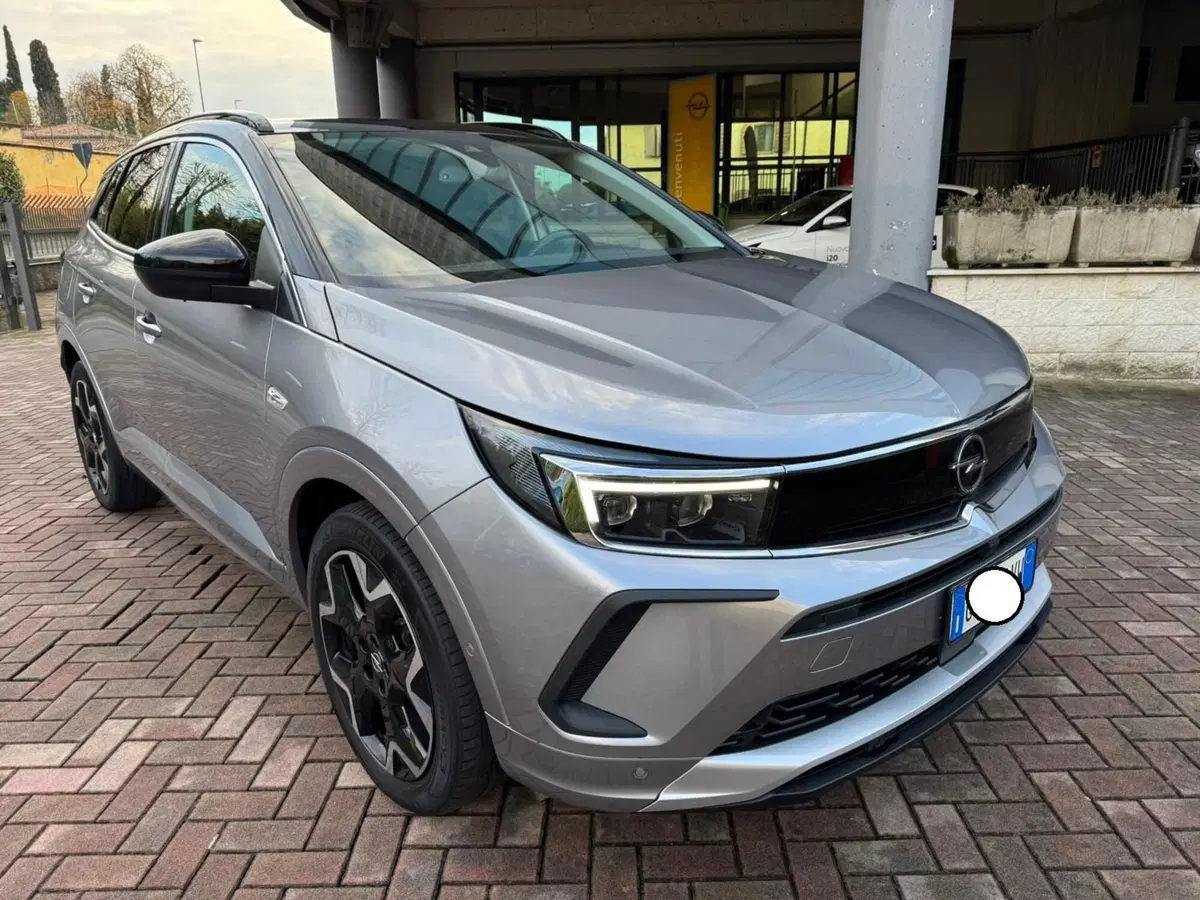 Opel Grandland usata a Brescia (3)