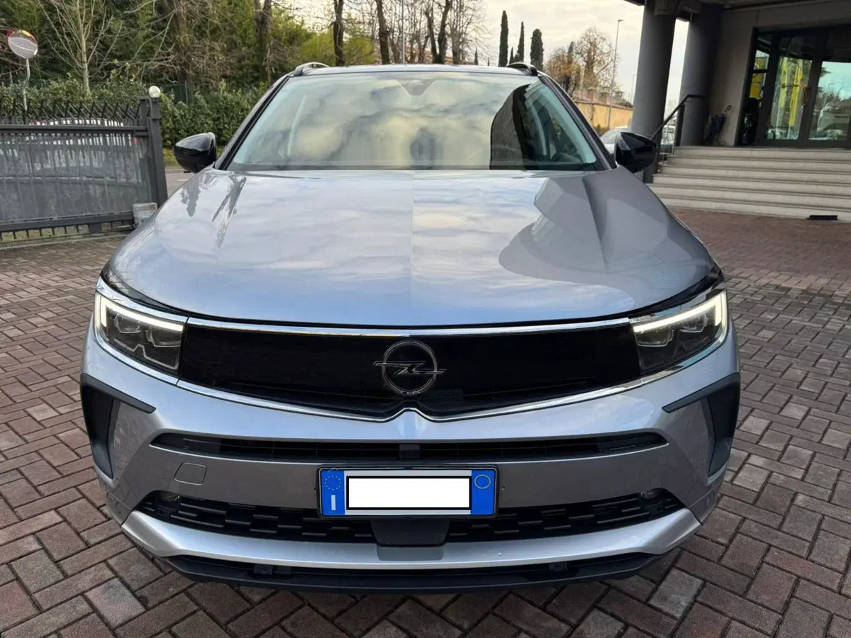 Opel Grandland usata a Brescia (8)
