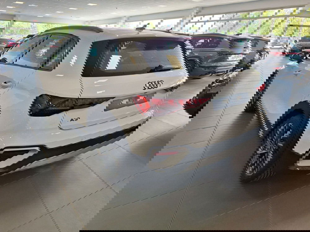 Audi A3 Sportback nuova a Modena (4)