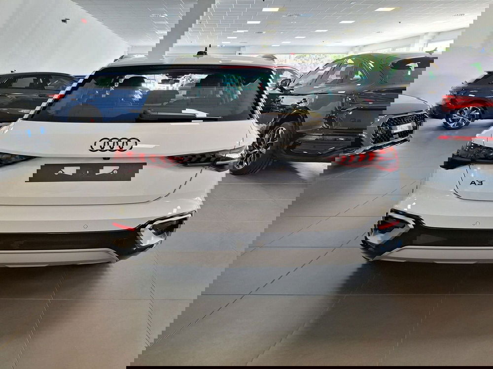 Audi A3 Sportback nuova a Modena (5)