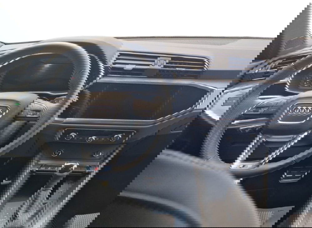 Audi Q3 Sportback usata a Bari (3)