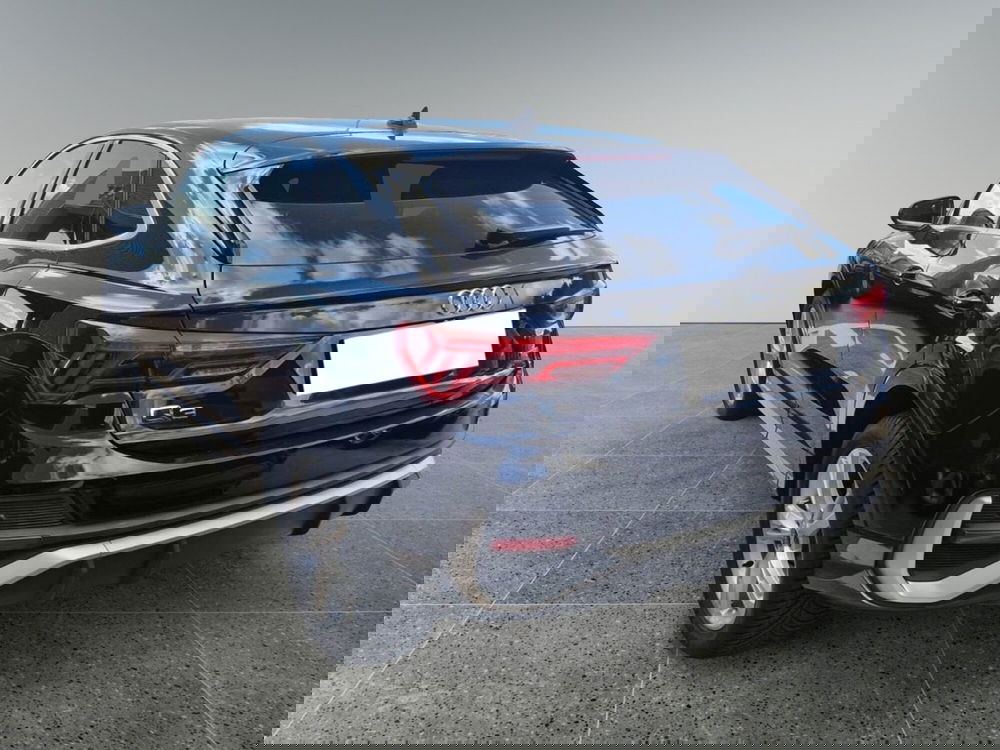 Audi Q3 Sportback usata a Bari (8)