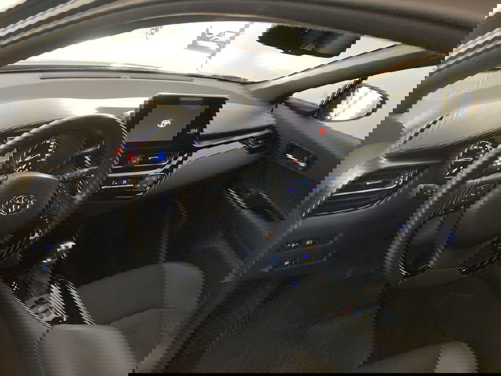 Toyota Toyota C-HR usata a Barletta-Andria-Trani (10)