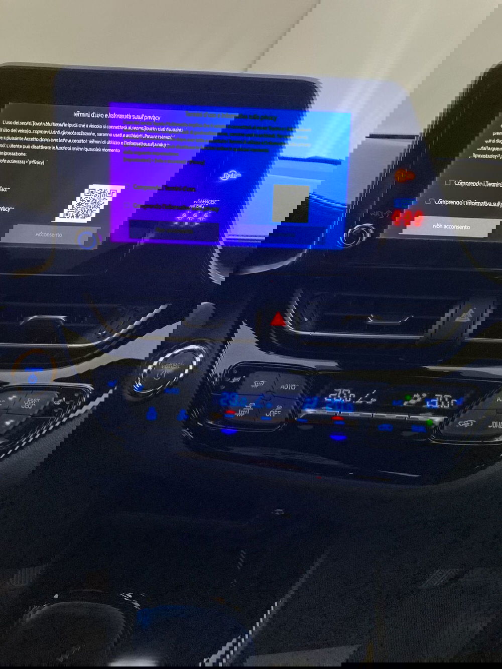 Toyota Toyota C-HR usata a Barletta-Andria-Trani (13)