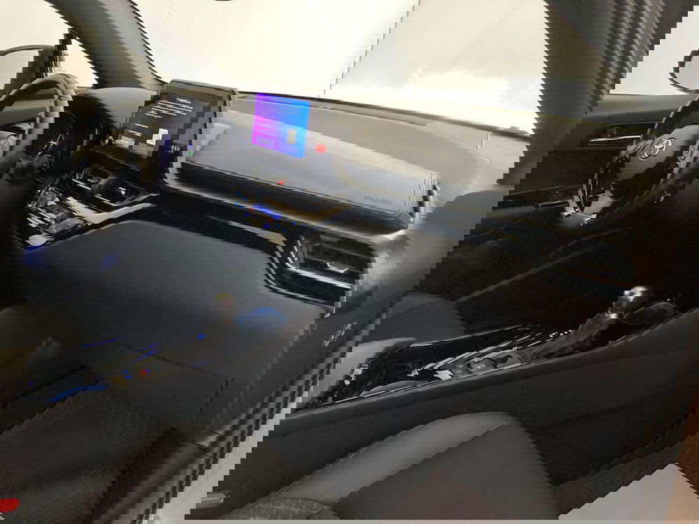 Toyota Toyota C-HR usata a Barletta-Andria-Trani (16)