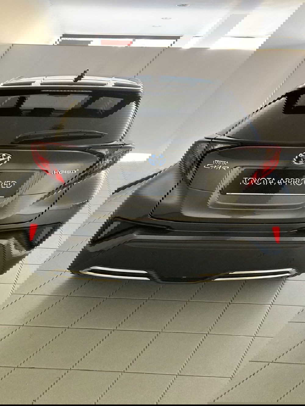 Toyota Toyota C-HR usata a Barletta-Andria-Trani (5)