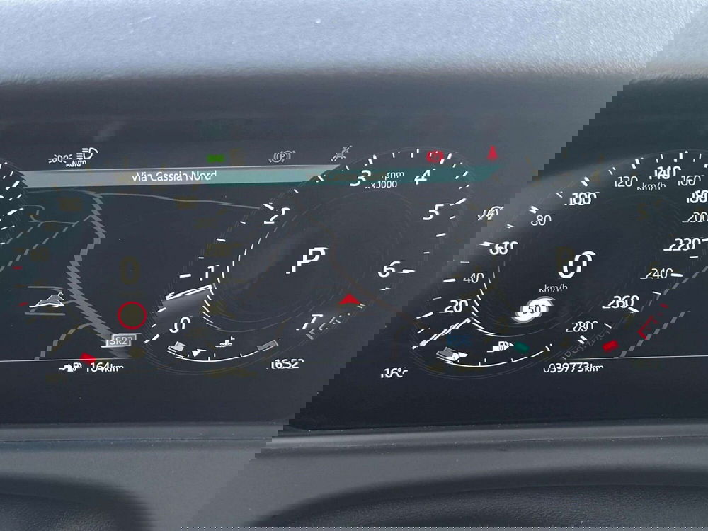 Land Rover Range Rover Velar usata a Siena (10)