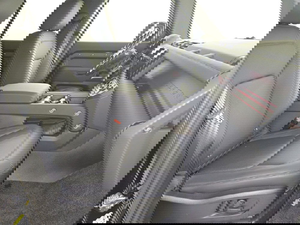 Land Rover Defender usata a Bergamo (3)