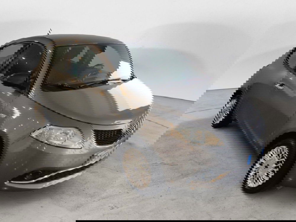 Lancia Ypsilon usata a Arezzo