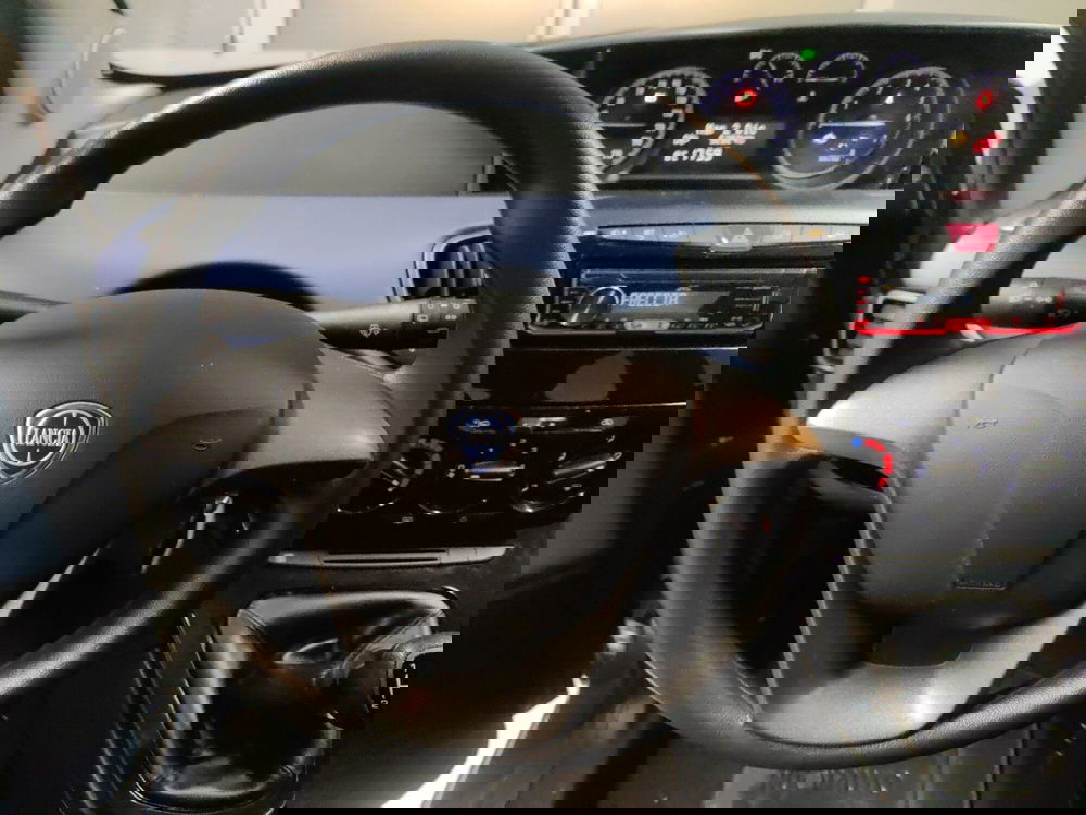 Lancia Ypsilon usata a Arezzo (19)