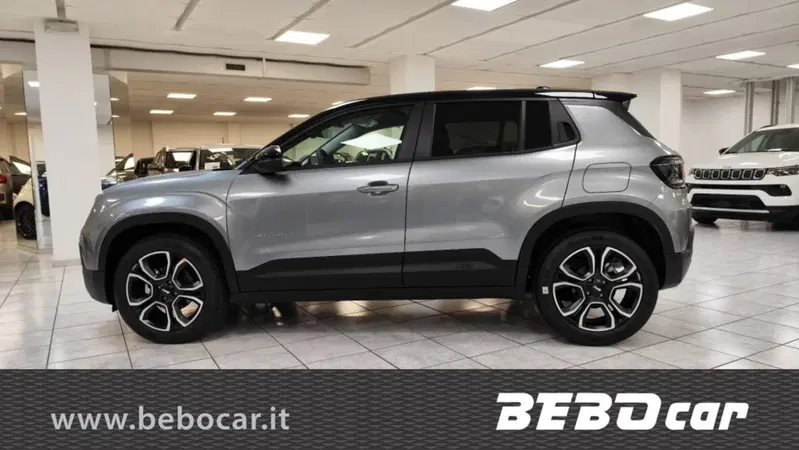 Jeep Avenger nuova a Torino (10)
