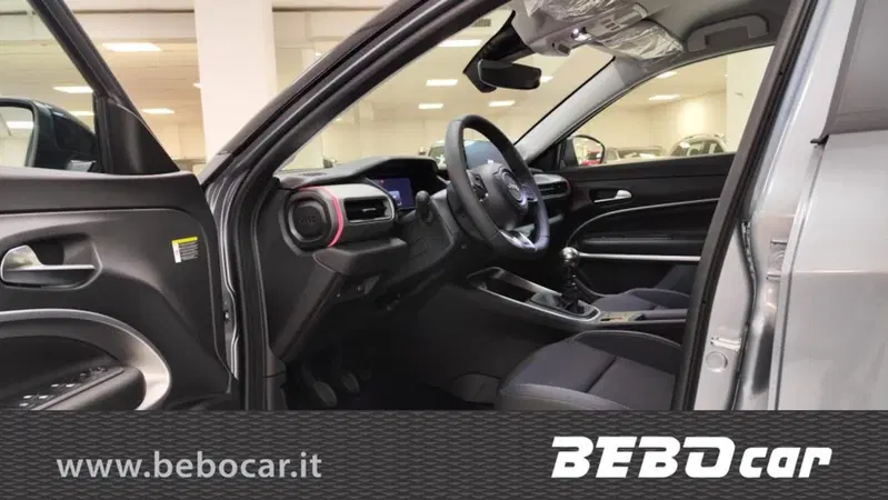 Jeep Avenger nuova a Torino (11)