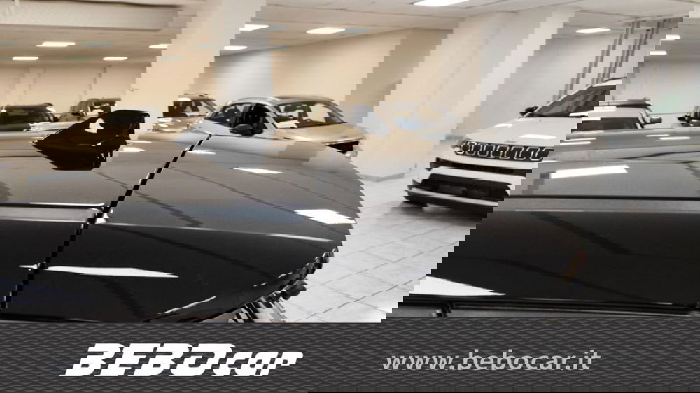 Jeep Avenger nuova a Torino (14)