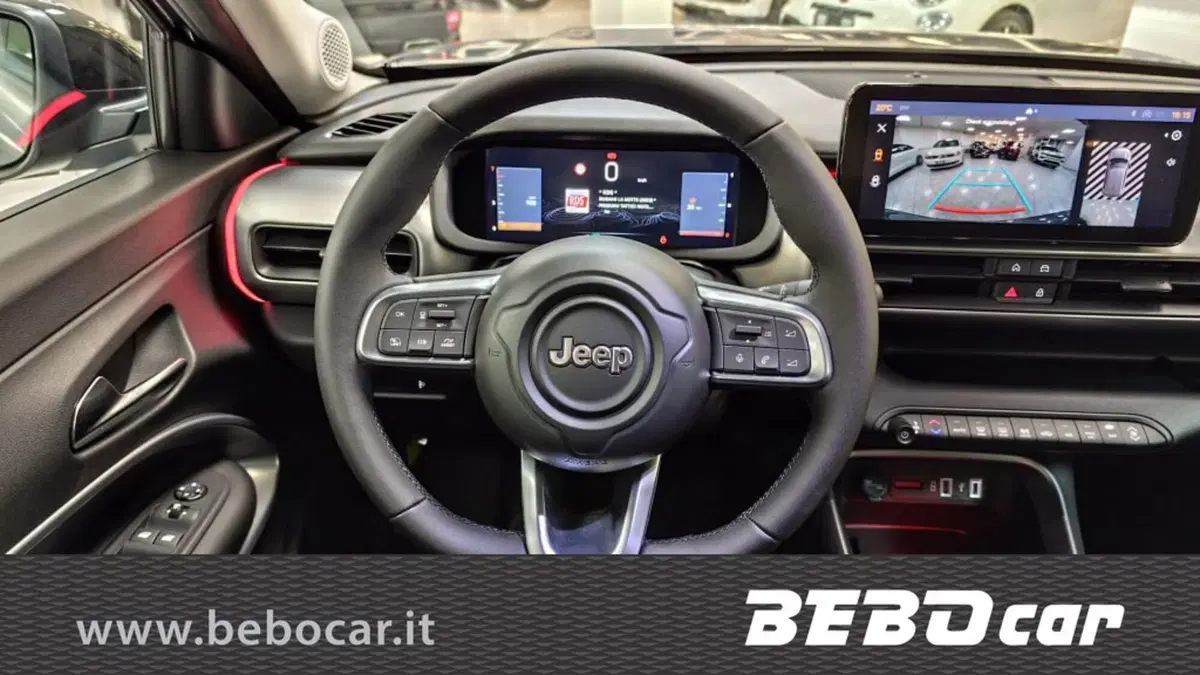Jeep Avenger nuova a Torino (16)