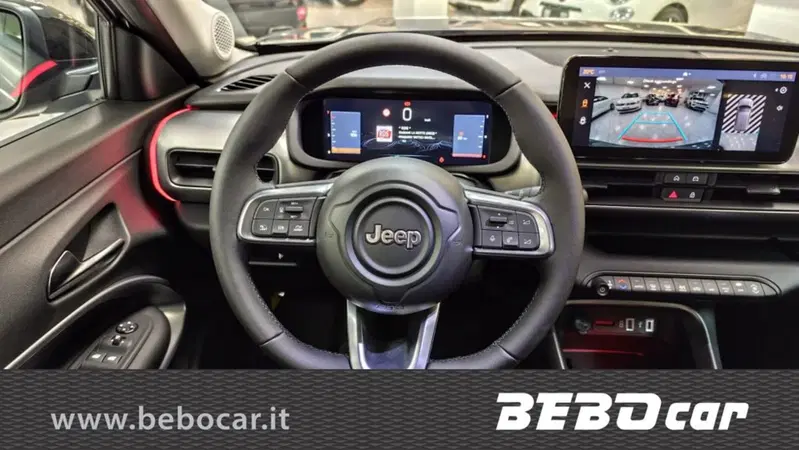 Jeep Avenger nuova a Torino (16)