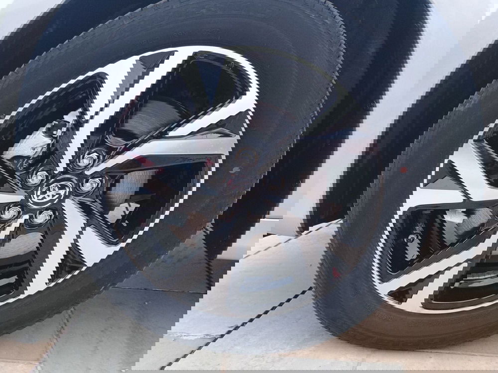 Toyota Yaris nuova a Reggio Calabria (16)