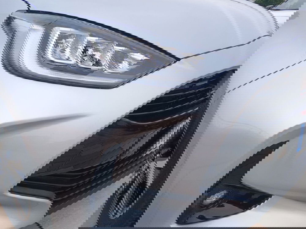 Toyota Yaris nuova a Reggio Calabria (17)