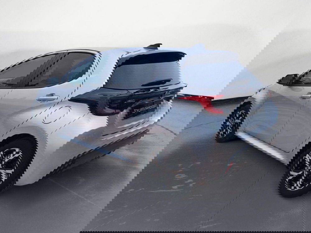 Toyota Yaris nuova a Reggio Calabria (5)