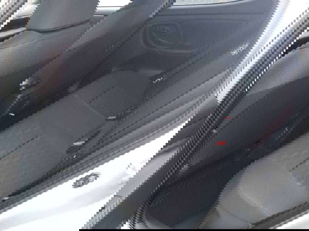 Toyota Yaris nuova a Reggio Calabria (8)