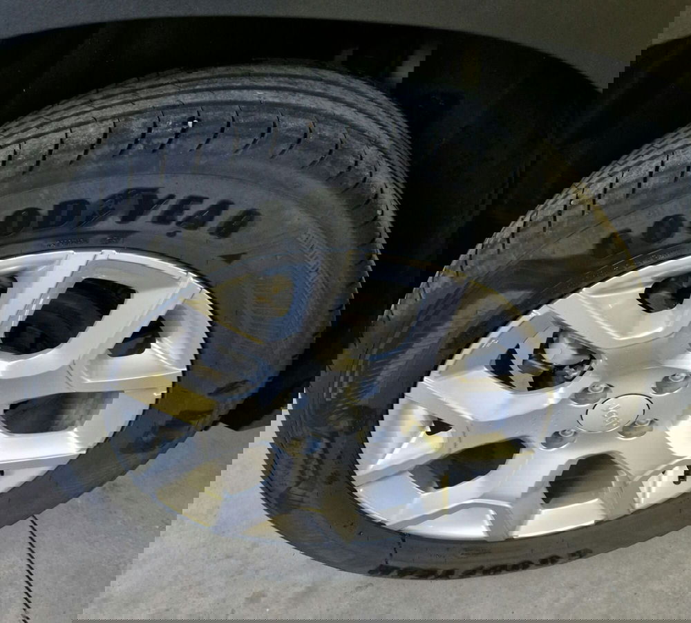 Jeep Avenger usata a Terni (15)