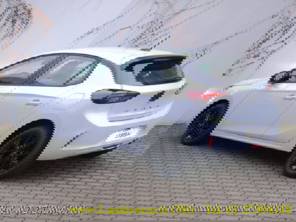 Opel Corsa nuova a Milano (15)