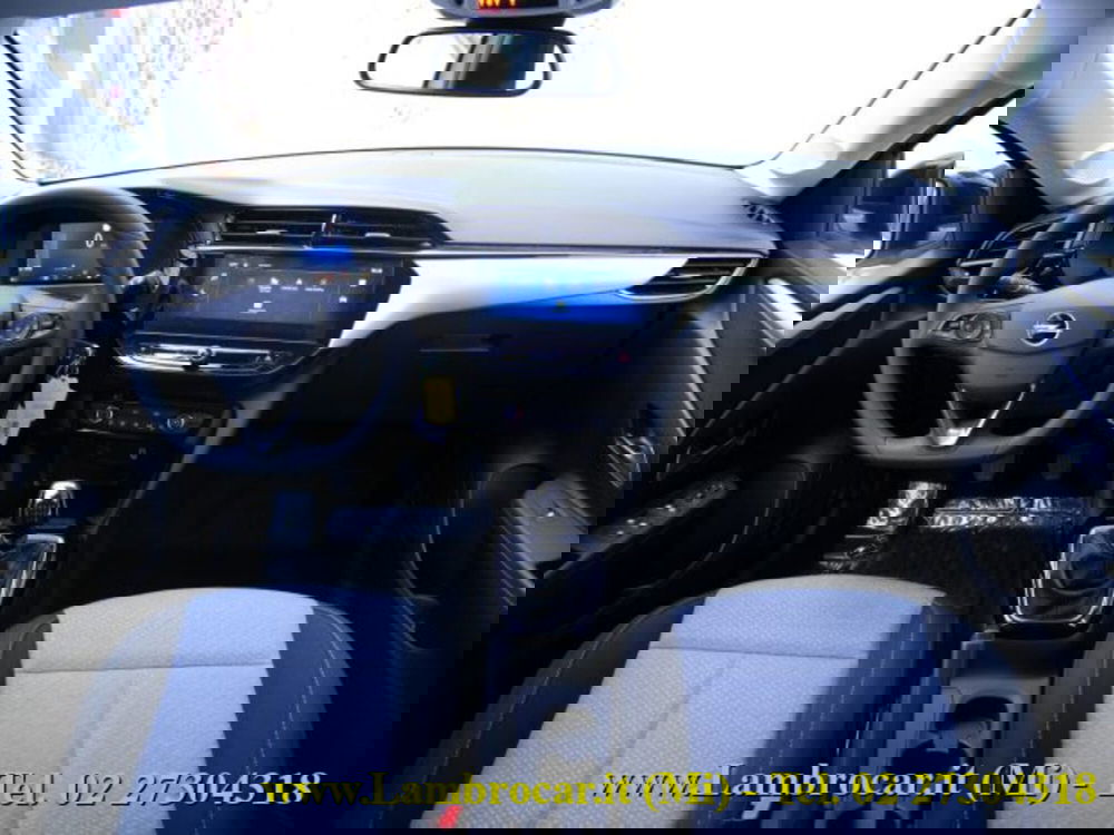 Opel Corsa nuova a Milano (2)